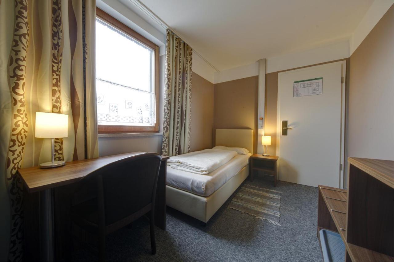 Gasthaus Mooshaeusl Hebertshausen Luaran gambar